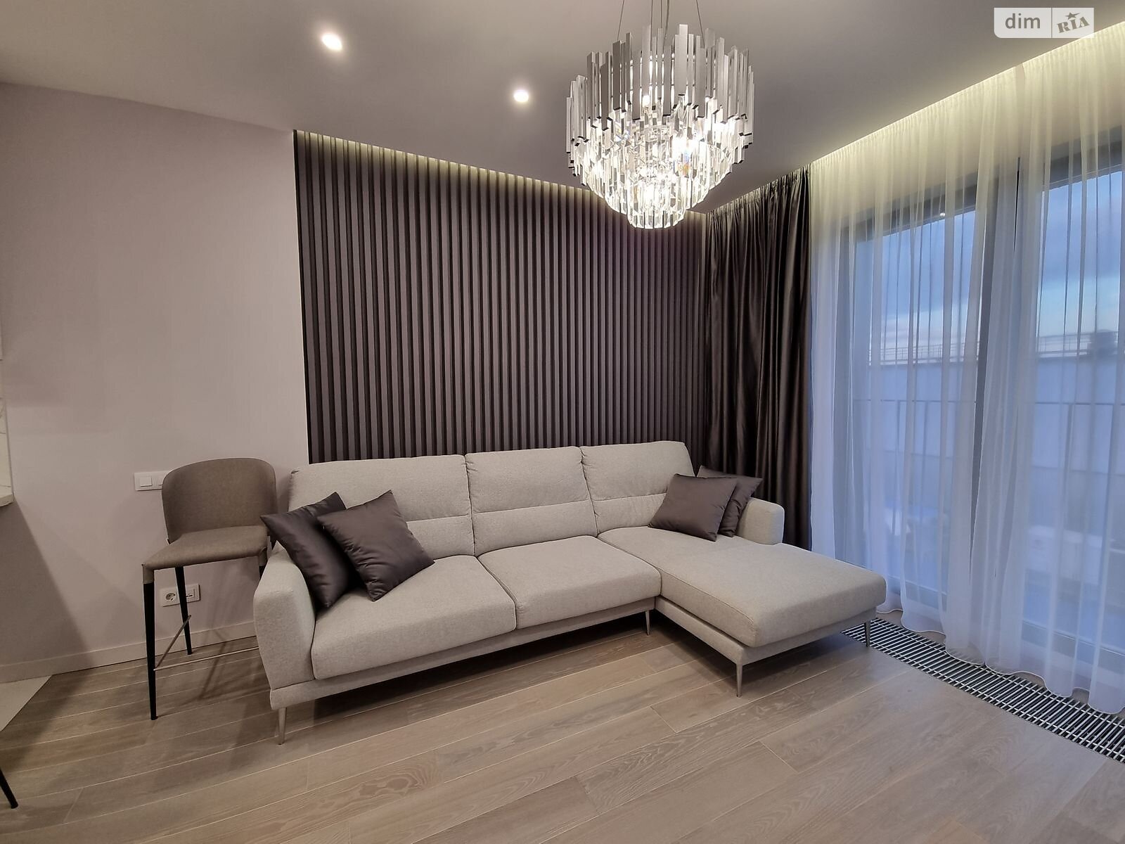 Продажа двухкомнатной квартиры в Киеве, на ул. Набережно-Рыбальская дорога 3, район Подольский фото 1