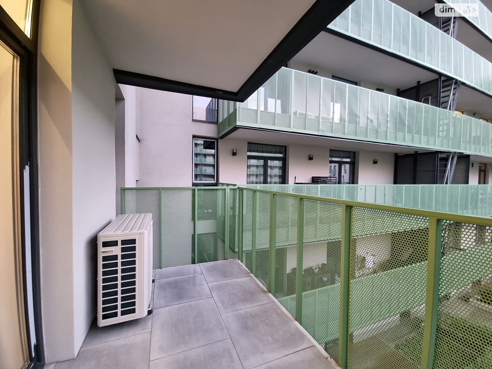 Продажа двухкомнатной квартиры в Киеве, на ул. Набережно-Рыбальская дорога 3, район Подольский фото 1