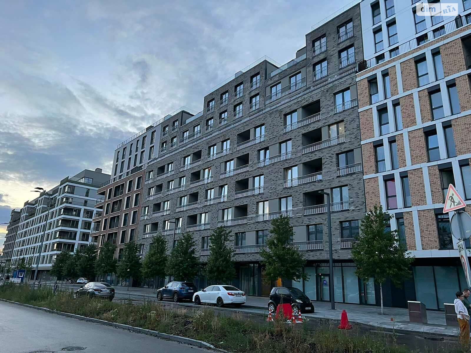 Продажа двухкомнатной квартиры в Киеве, на ул. Набережно-Рыбальская дорога 3, район Подольский фото 1