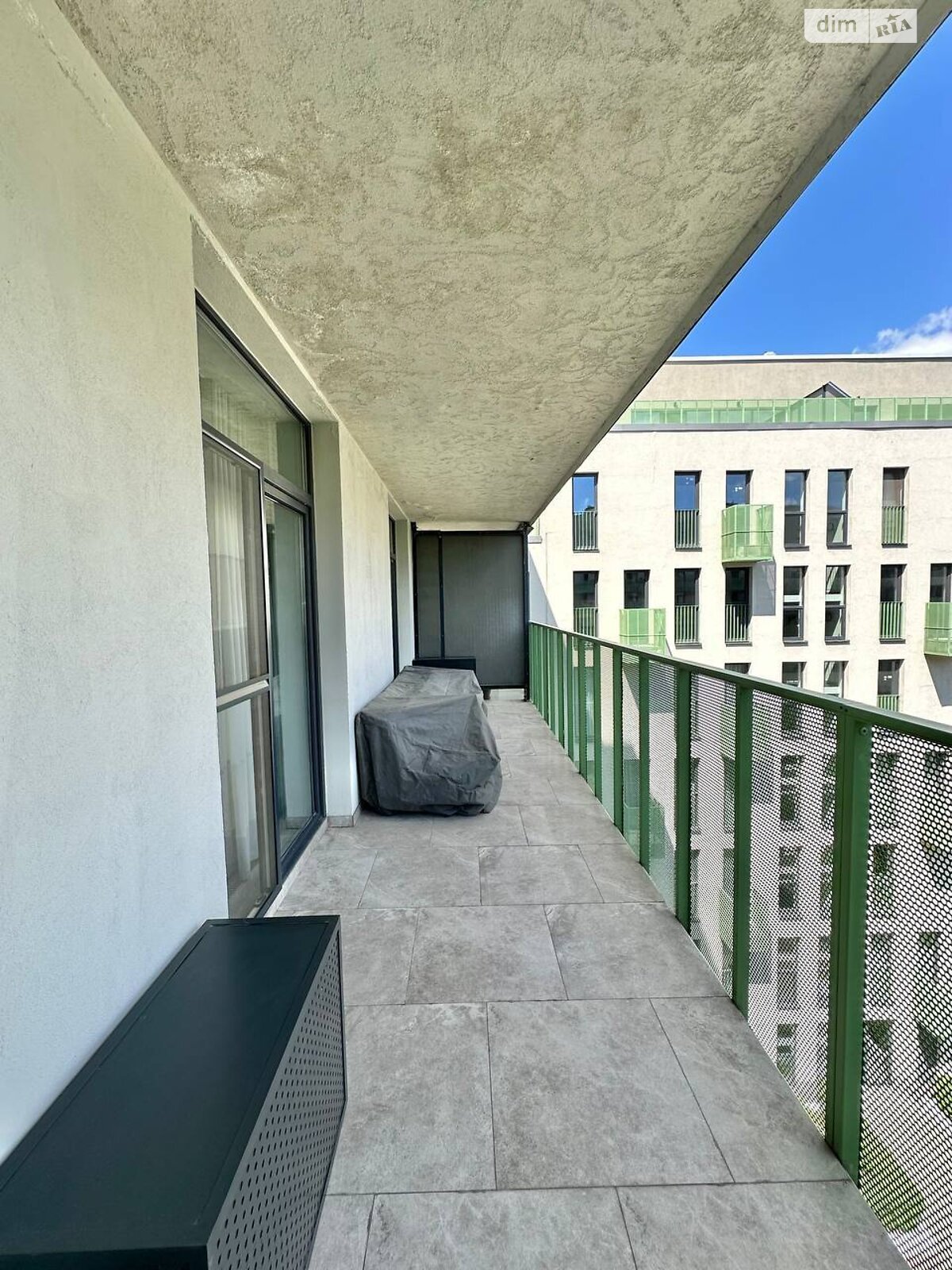 Продажа трехкомнатной квартиры в Киеве, на ул. Набережно-Рыбальская дорога 3, район Подольский фото 1