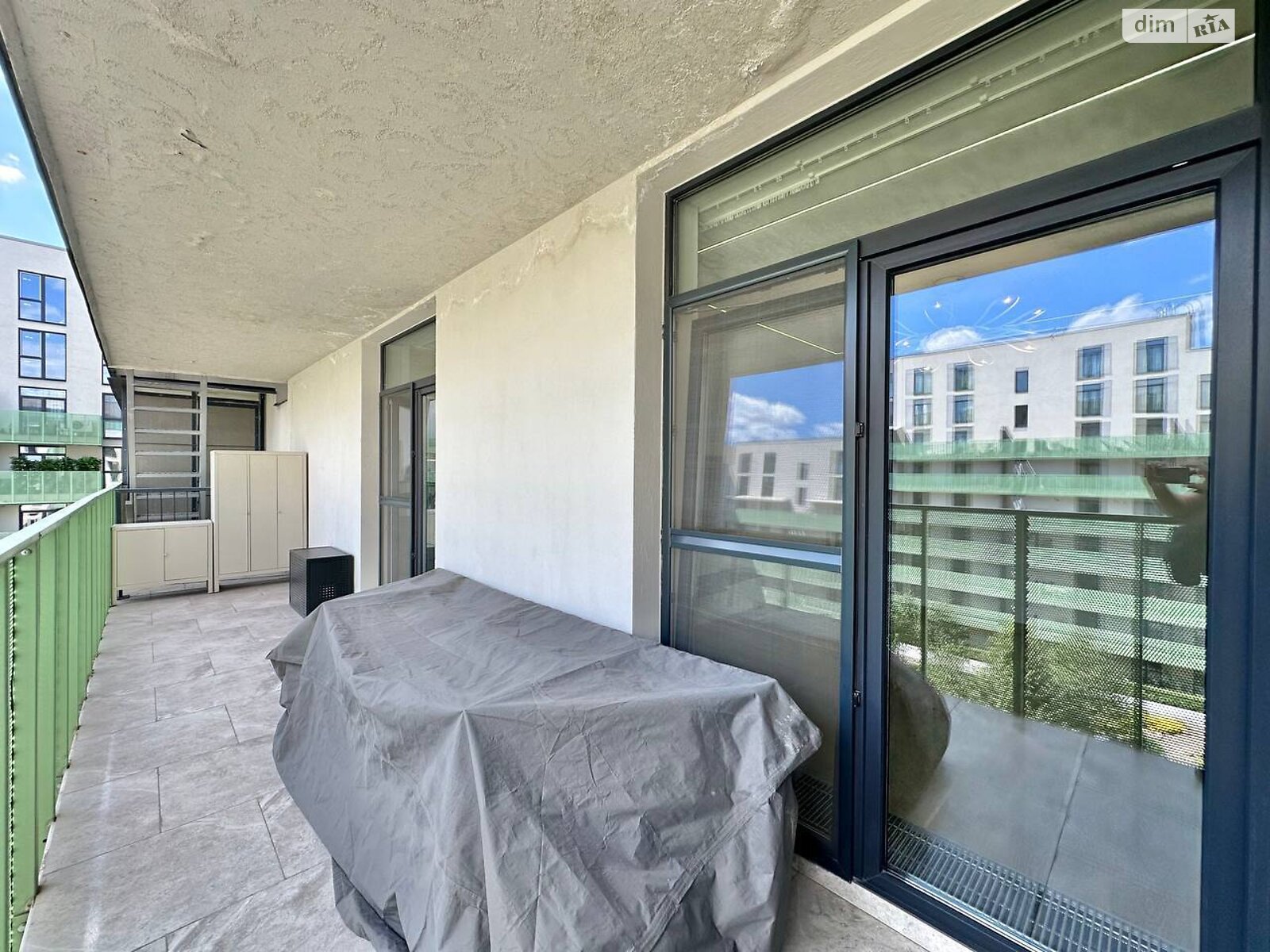 Продажа трехкомнатной квартиры в Киеве, на ул. Набережно-Рыбальская дорога 3, район Подольский фото 1