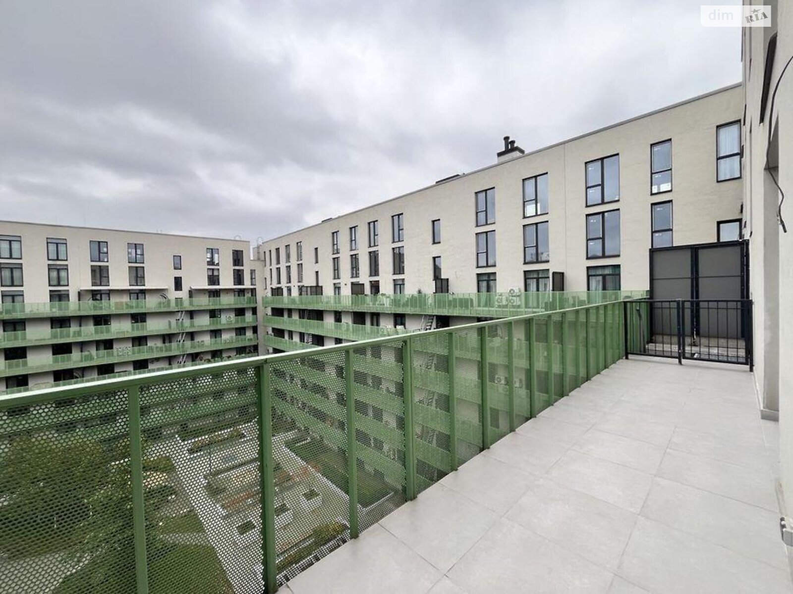 Продажа двухкомнатной квартиры в Киеве, на ул. Набережно-Рыбальская дорога 3, район Подольский фото 1