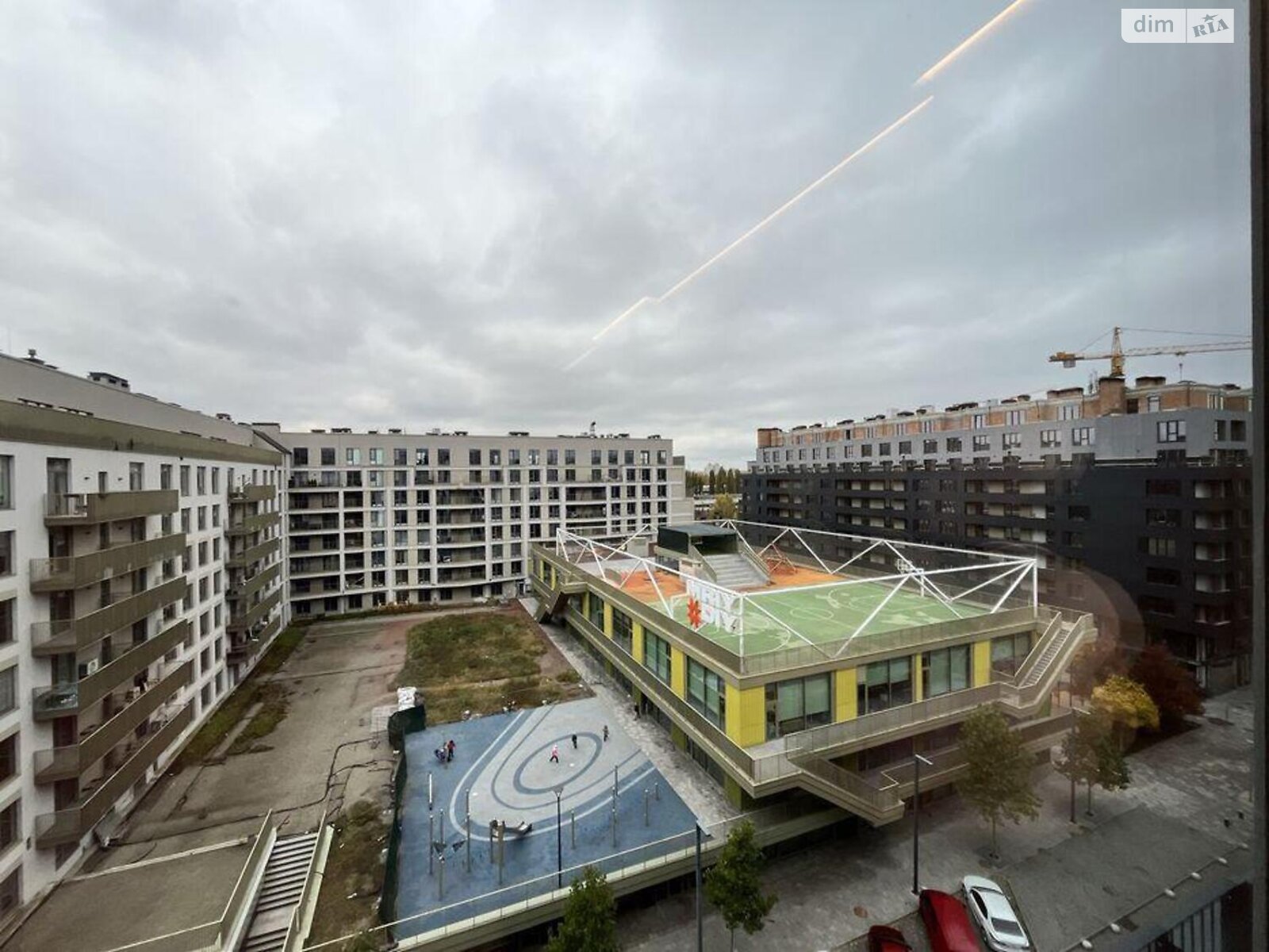 Продажа двухкомнатной квартиры в Киеве, на ул. Набережно-Рыбальская дорога 3, район Подольский фото 1