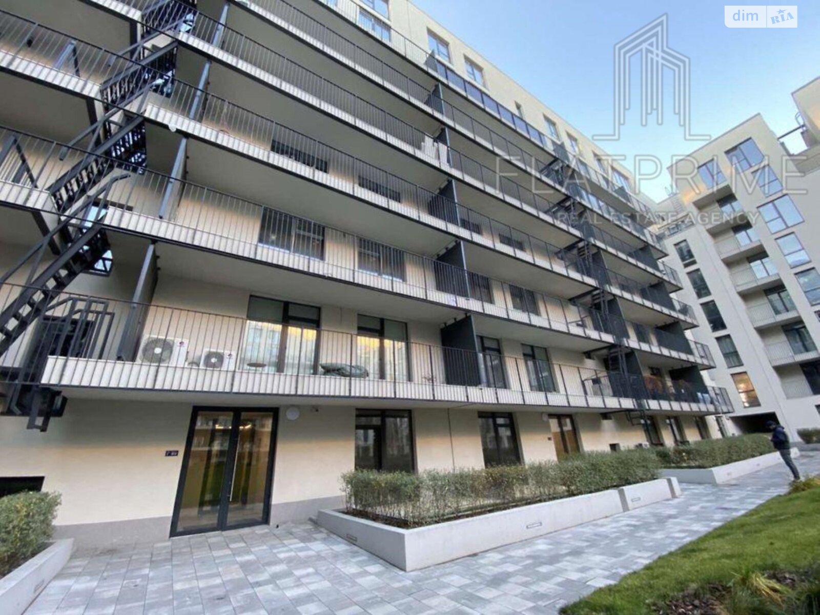 Продажа двухкомнатной квартиры в Киеве, на ул. Набережно-Рыбальская дорога 9, район Подольский фото 1 Продажа двухкомнатной квартиры в Киеве, на ул. Набережно-Рыбальская дорога 9, район Подольский фото 1