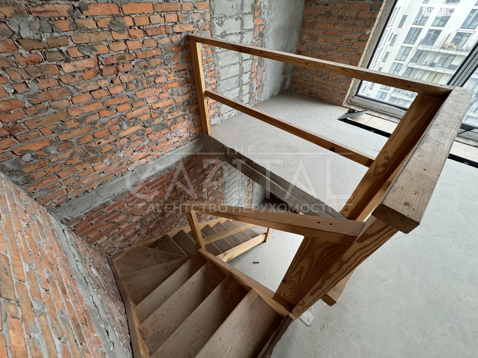 Продажа четырехкомнатной квартиры в Киеве, на ул. Набережно-Рыбальская 9, район Подольский фото 1 Продажа четырехкомнатной квартиры в Киеве, на ул. Набережно-Рыбальская 9, район Подольский фото 1
