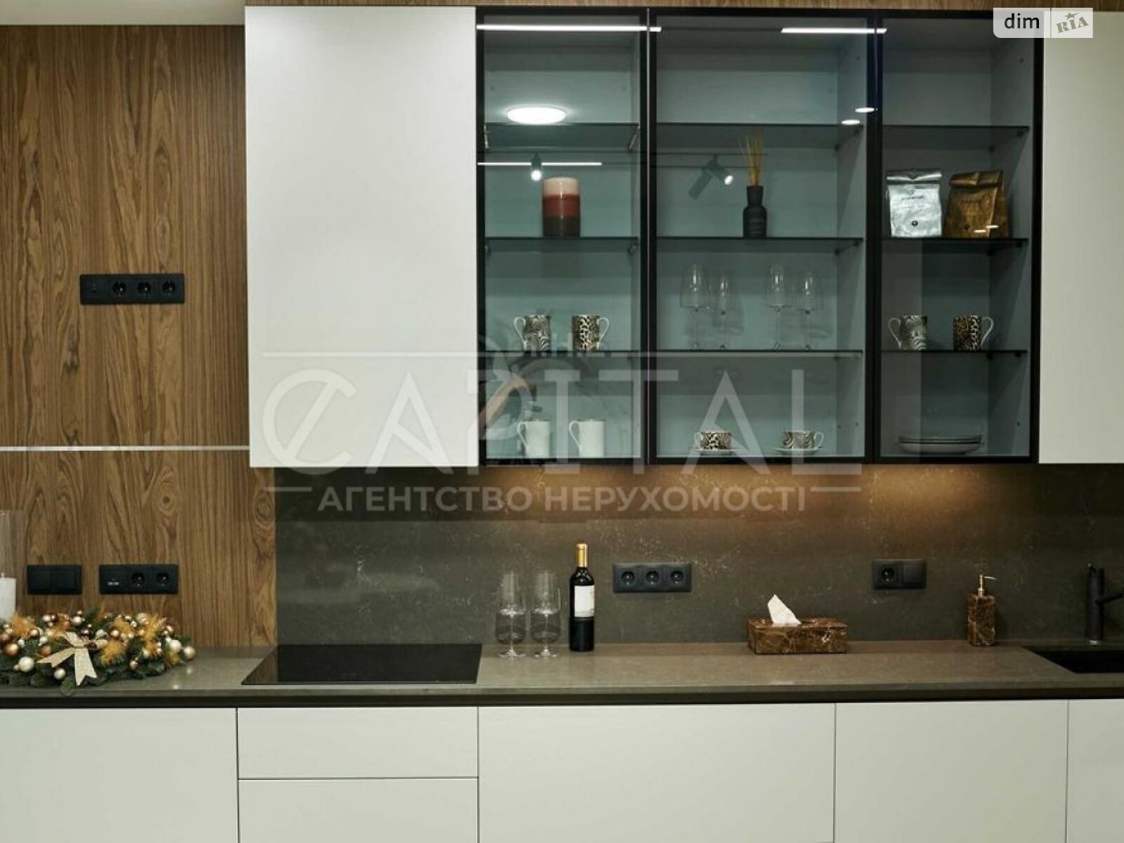 Продаж трикімнатної квартири в Києві, на вул. Набережно-Рибальська 3, район Подільський фото 1 Продаж трикімнатної квартири в Києві, на вул. Набережно-Рибальська 3, район Подільський фото 1