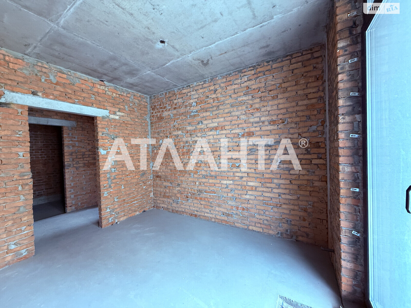 Продаж двокімнатної квартири в Києві, на вул. Набережно-Рибальська 3, район Подільський фото 1 Продаж двокімнатної квартири в Києві, на вул. Набережно-Рибальська 3, район Подільський фото 1