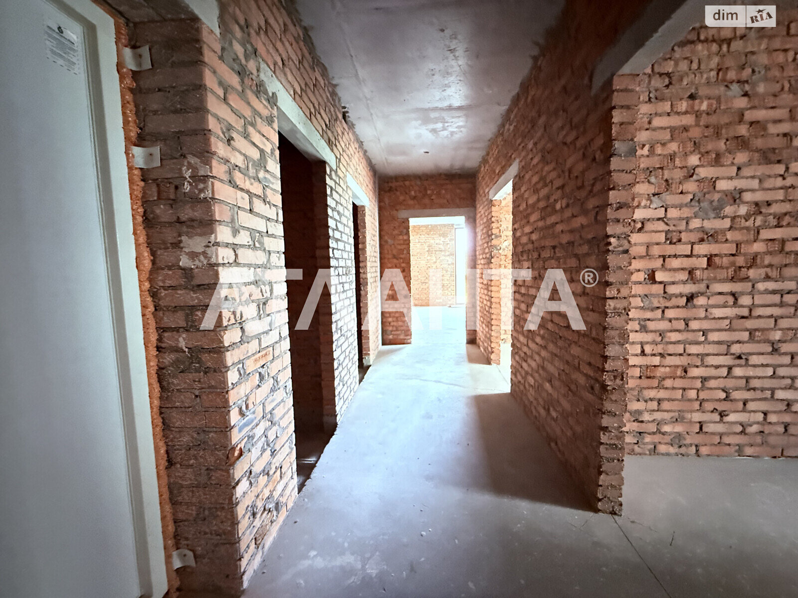 Продаж двокімнатної квартири в Києві, на вул. Набережно-Рибальська 3, район Подільський фото 1 Продаж двокімнатної квартири в Києві, на вул. Набережно-Рибальська 3, район Подільський фото 1