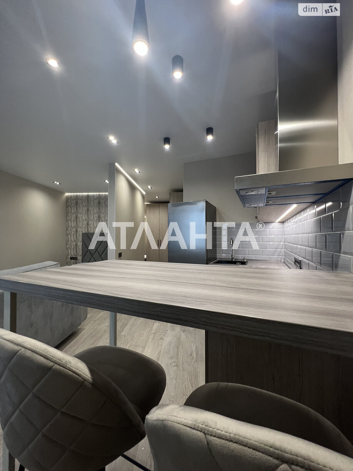 Продажа однокомнатной квартиры в Киеве, на ул. Новомостицкая, район Подольский фото 1 Продажа однокомнатной квартиры в Киеве, на ул. Новомостицкая, район Подольский фото 1