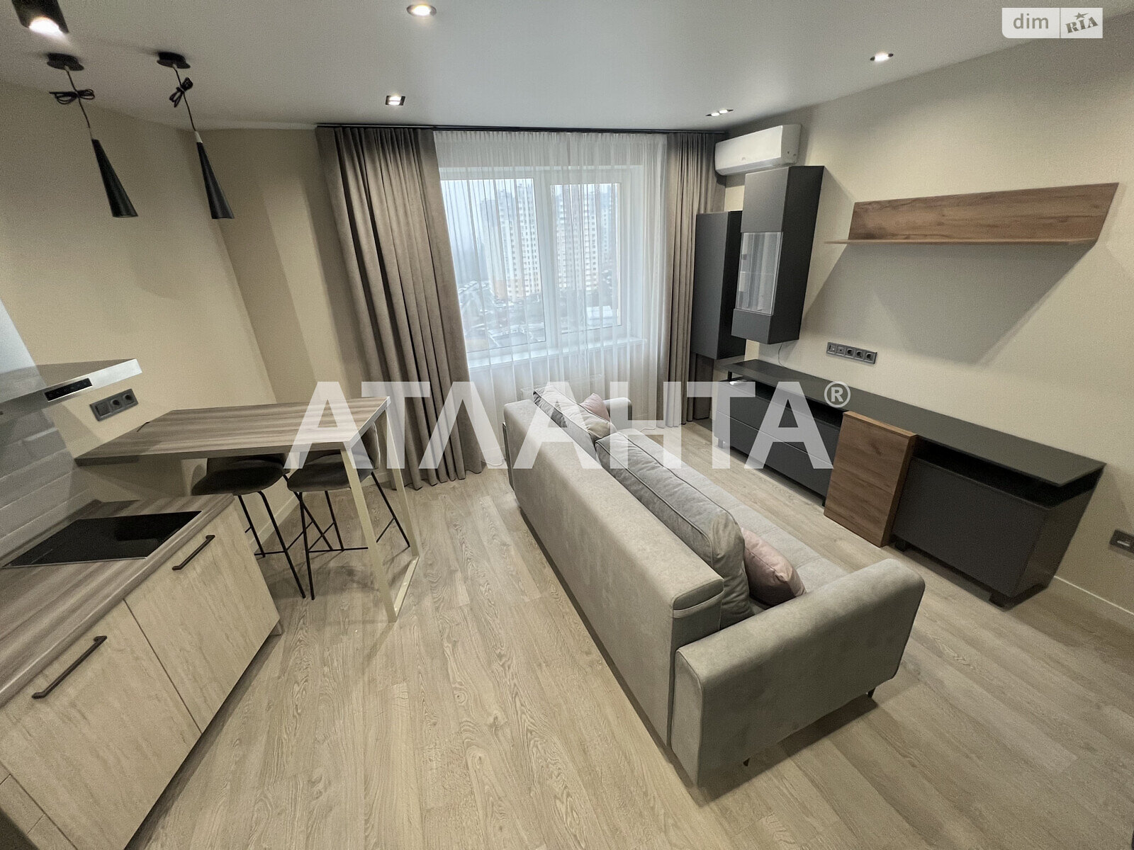 Продажа однокомнатной квартиры в Киеве, на ул. Новомостицкая, район Подольский фото 1 Продажа однокомнатной квартиры в Киеве, на ул. Новомостицкая, район Подольский фото 1