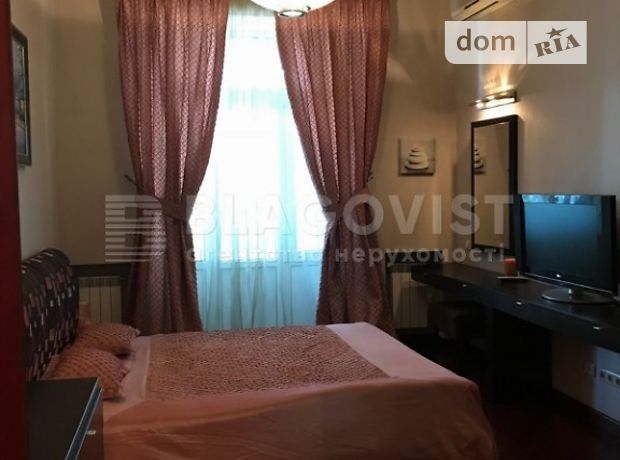 Продажа трехкомнатной квартиры в Киеве, на ул. Почайнинская 23, район Подольский фото 1 Продажа трехкомнатной квартиры в Киеве, на ул. Почайнинская 23, район Подольский фото 1