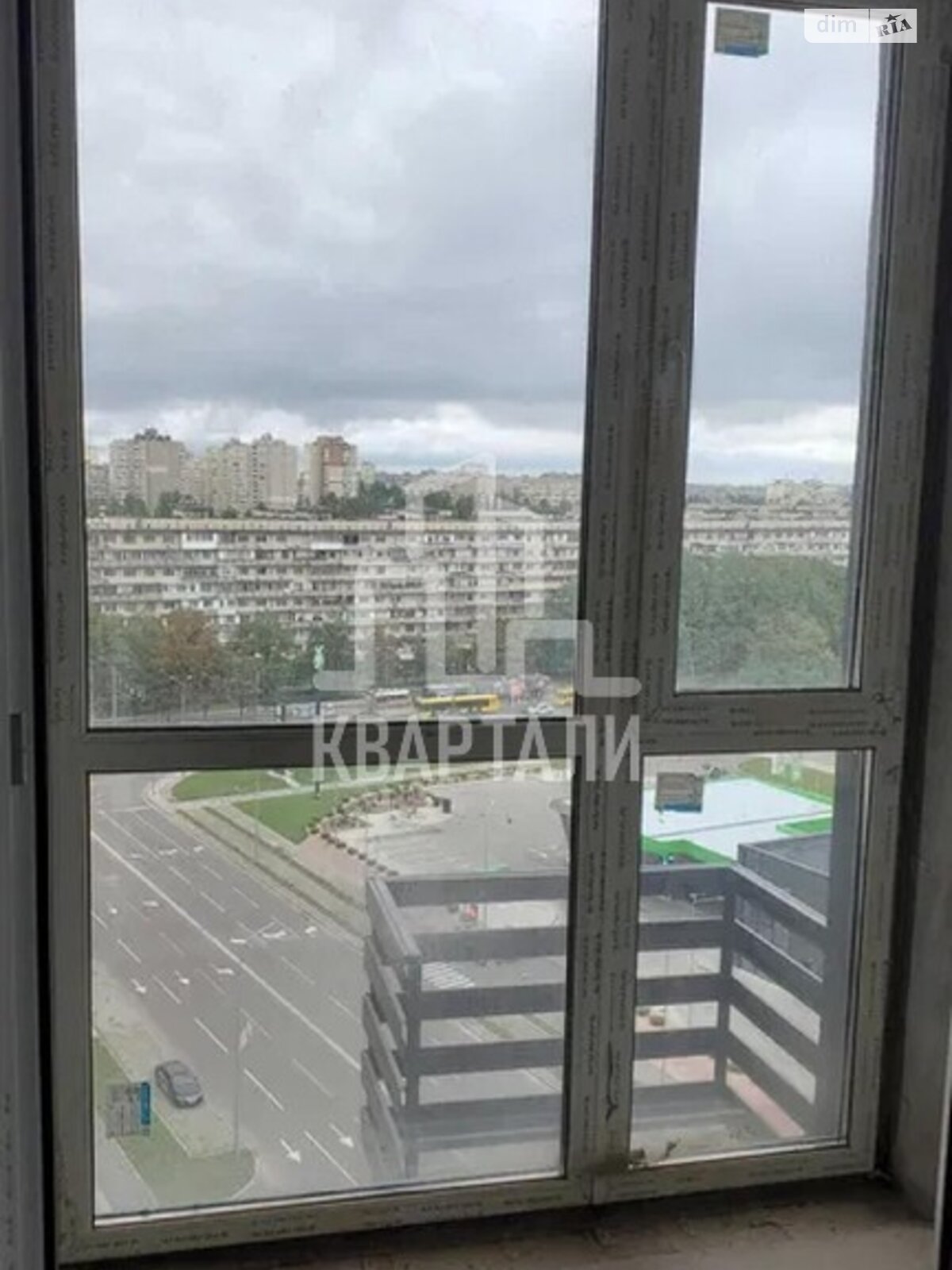 Продажа трехкомнатной квартиры в Киеве, на просп. Европейского Союза 47, район Подольский фото 1