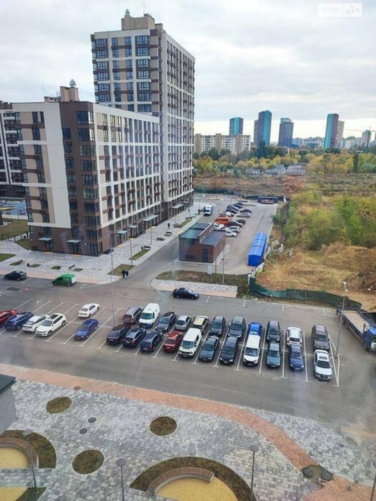 Продажа трехкомнатной квартиры в Киеве, на просп. Европейского Союза 45А, район Подольский фото 1