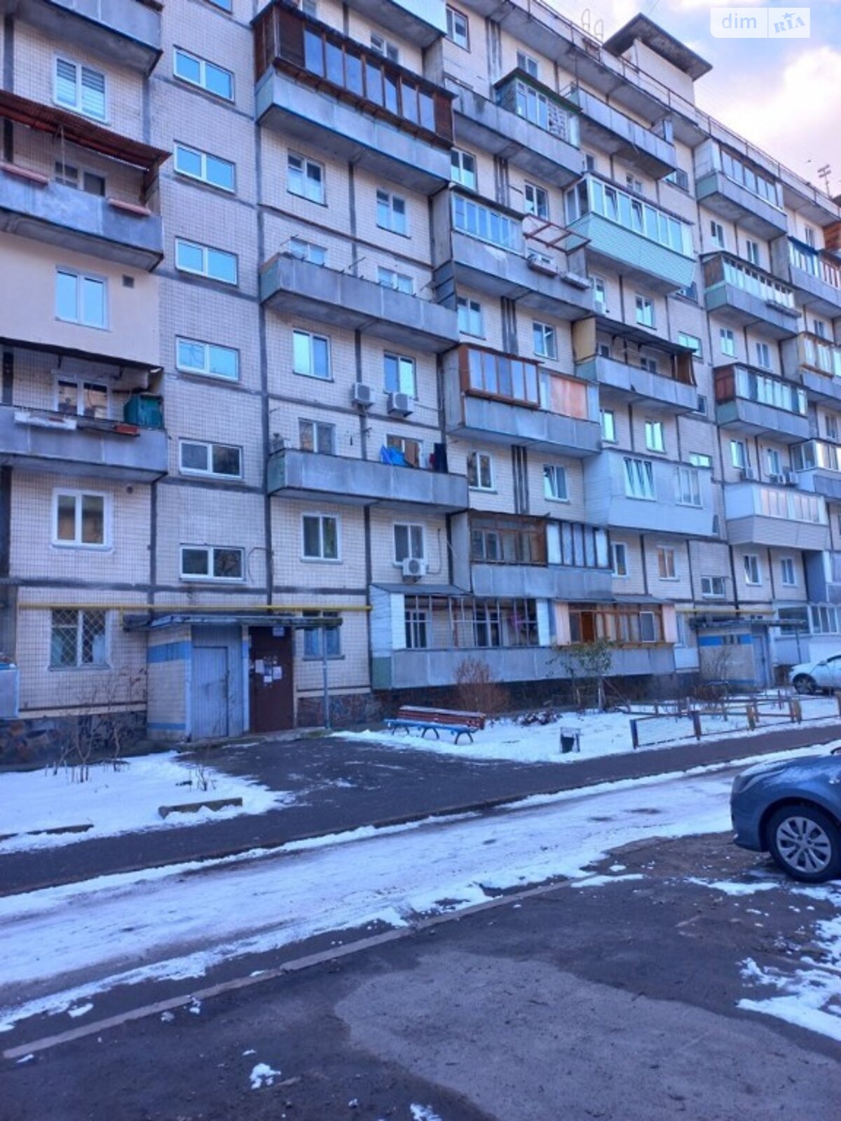 Продажа трехкомнатной квартиры в Киеве, на просп. Правды 80Б, район Подольский фото 1