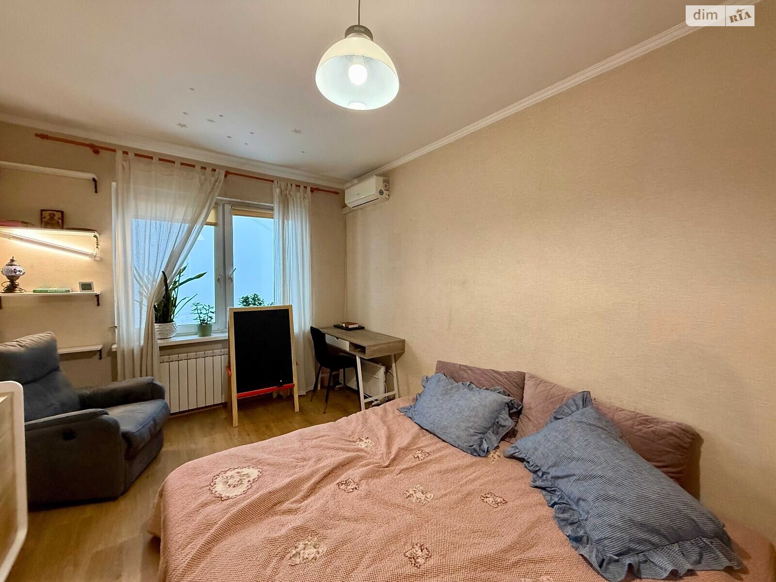 Продажа однокомнатной квартиры в Киеве, на просп. Европейского Союза 5Б, район Подольский фото 1