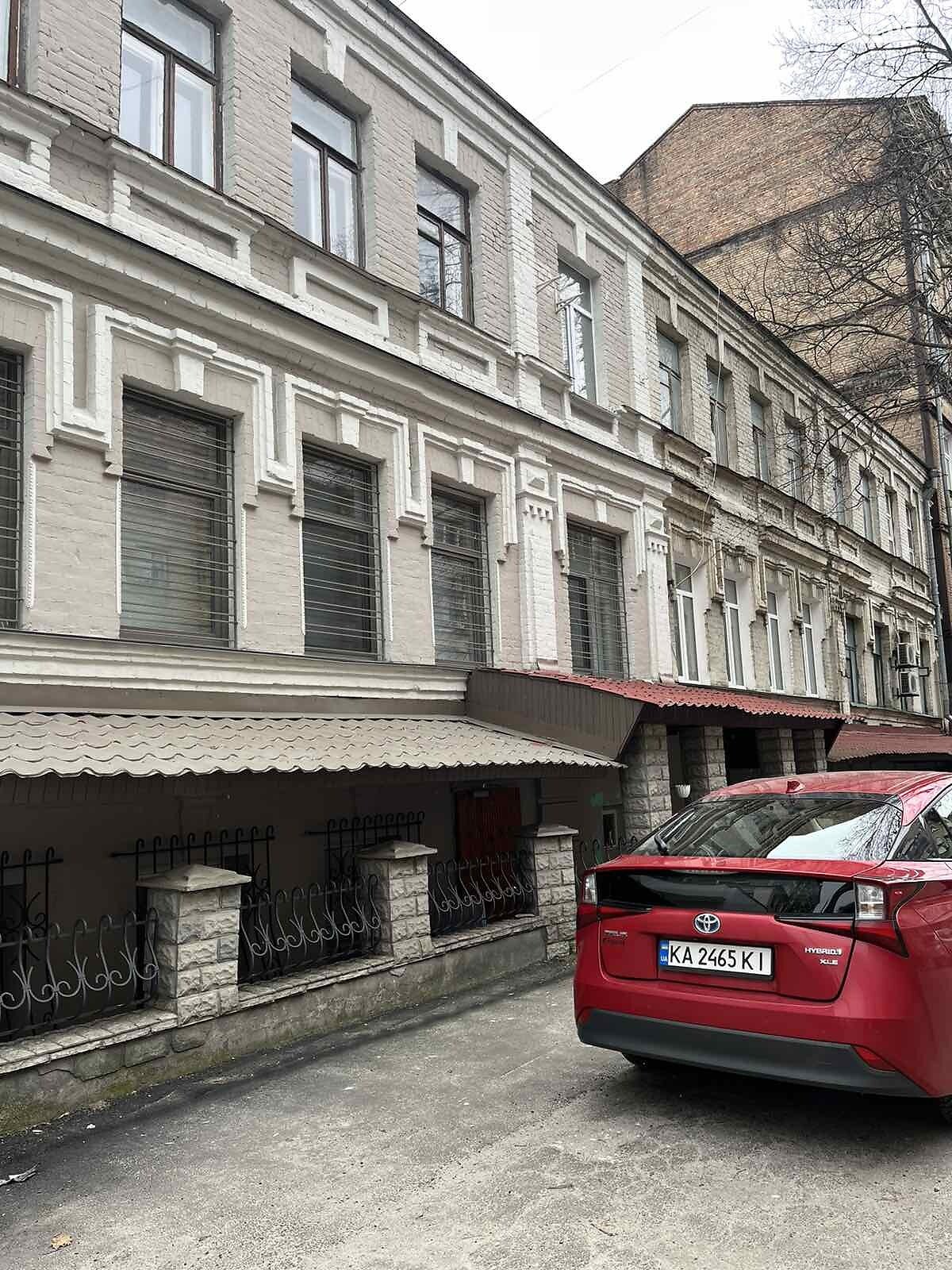 Продажа четырехкомнатной квартиры в Киеве, на ул. Щекавицкая 44, район Подольский фото 1