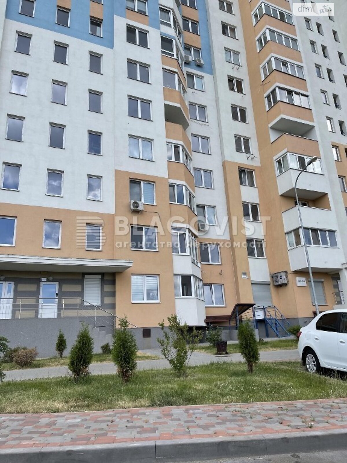 Продажа четырехкомнатной квартиры в Киеве, на ул. Сергeя Данченко 34А, район Подольский фото 1