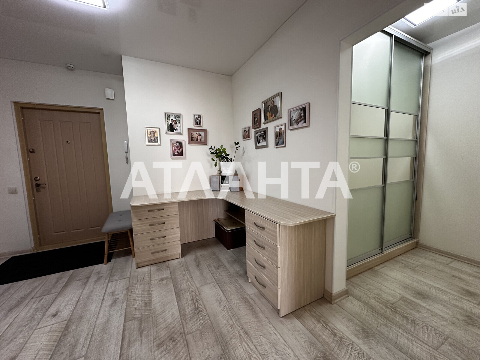 Продажа двухкомнатной квартиры в Киеве, на ул. Сергeя Данченко 3 корпус 3, район Подольский фото 1 Продажа двухкомнатной квартиры в Киеве, на ул. Сергeя Данченко 3 корпус 3, район Подольский фото 1