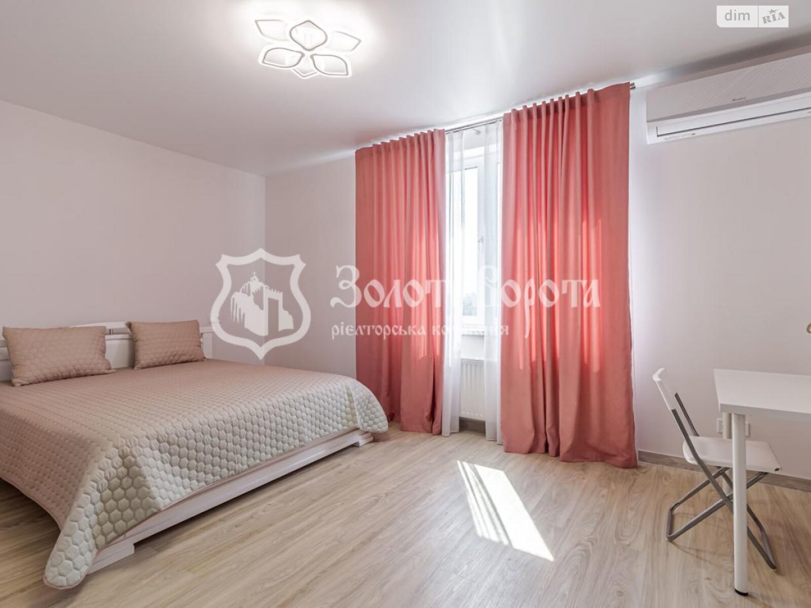 Продаж п`ятикімнатної квартири в Києві, на вул. Сергія Данченка 32Б, район Подільський фото 1 Продаж п`ятикімнатної квартири в Києві, на вул. Сергія Данченка 32Б, район Подільський фото 1