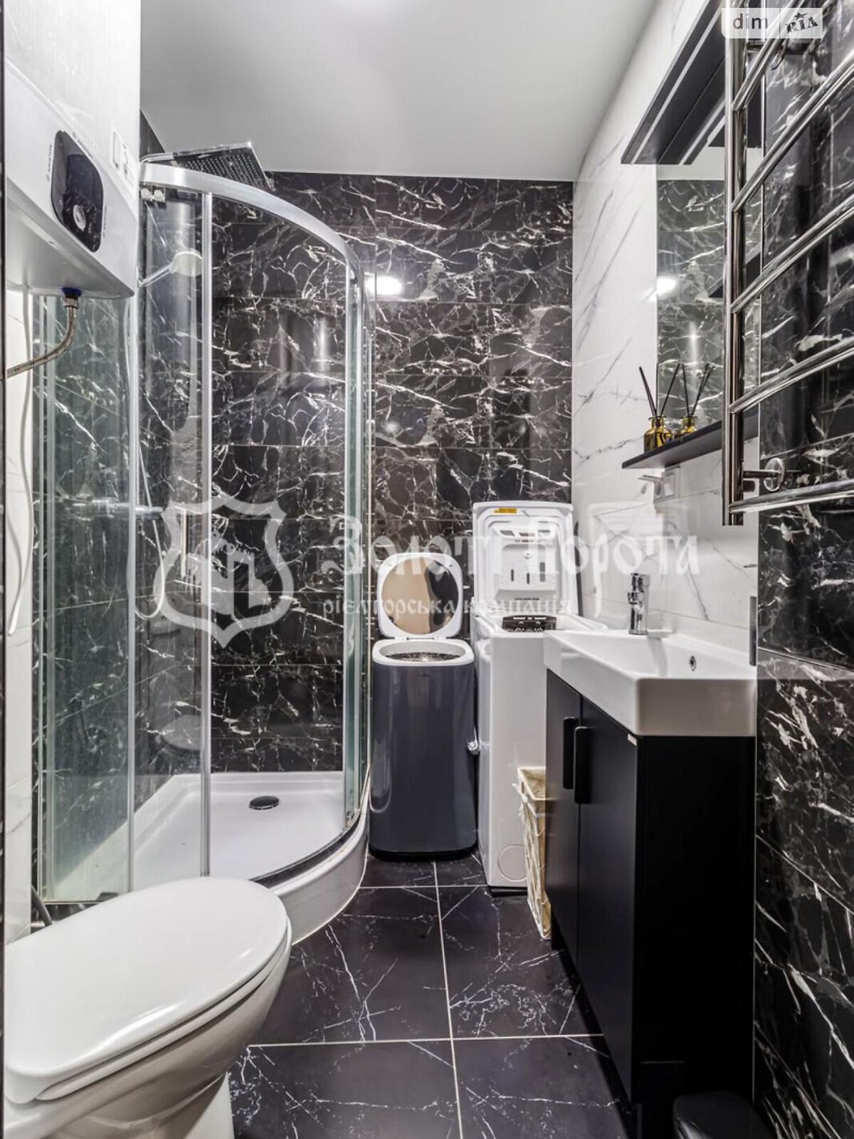 Продаж п`ятикімнатної квартири в Києві, на вул. Сергія Данченка 32Б, район Подільський фото 1 Продаж п`ятикімнатної квартири в Києві, на вул. Сергія Данченка 32Б, район Подільський фото 1