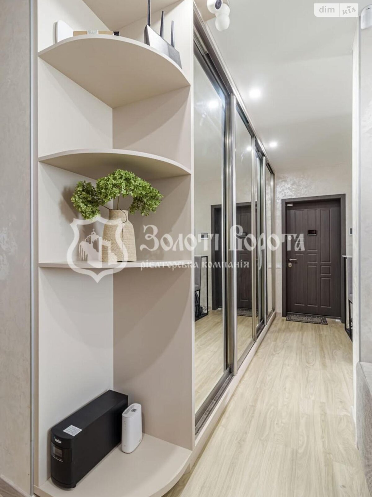 Продаж п`ятикімнатної квартири в Києві, на вул. Сергія Данченка 32Б, район Подільський фото 1 Продаж п`ятикімнатної квартири в Києві, на вул. Сергія Данченка 32Б, район Подільський фото 1