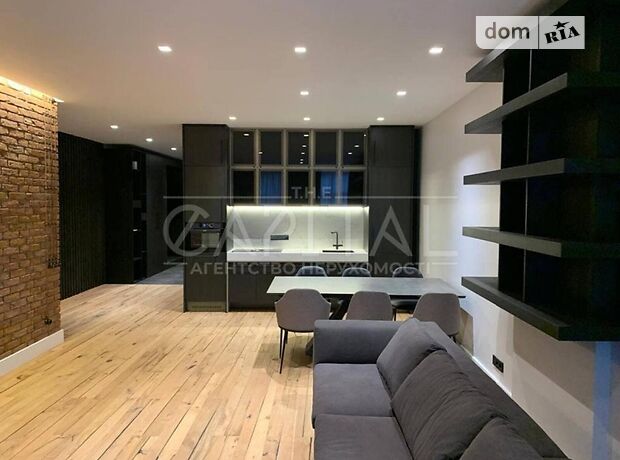 Продажа трехкомнатной квартиры в Киеве, на ул. Спасская 35 район Подольский фото 1 Продажа трехкомнатной квартиры в Киеве, на ул. Спасская 35 район Подольский фото 1
