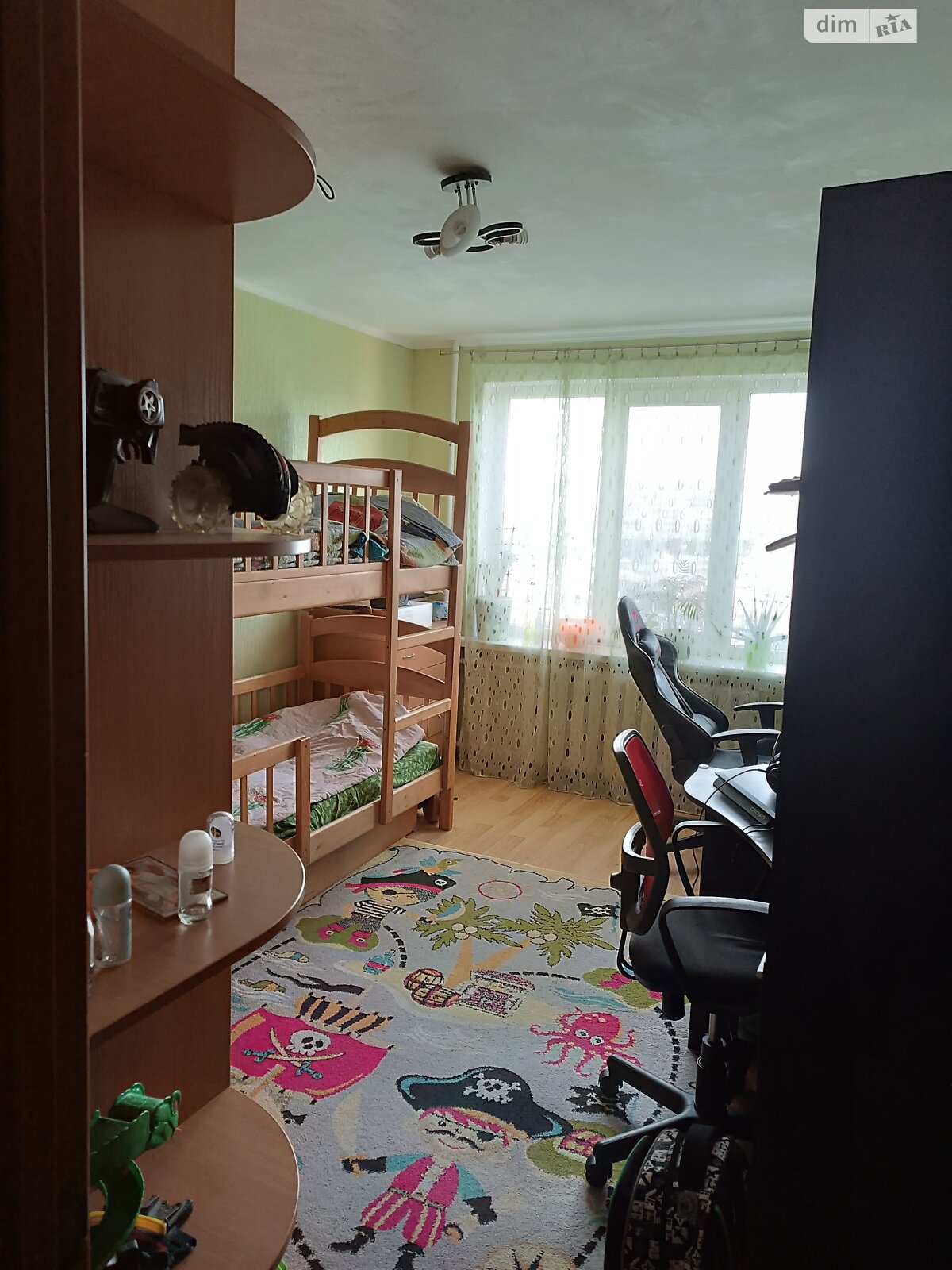 Продаж трикімнатної квартири в Києві, на просп. Василя Порика 12, район Подільський фото 1 Продаж трикімнатної квартири в Києві, на просп. Василя Порика 12, район Подільський фото 1