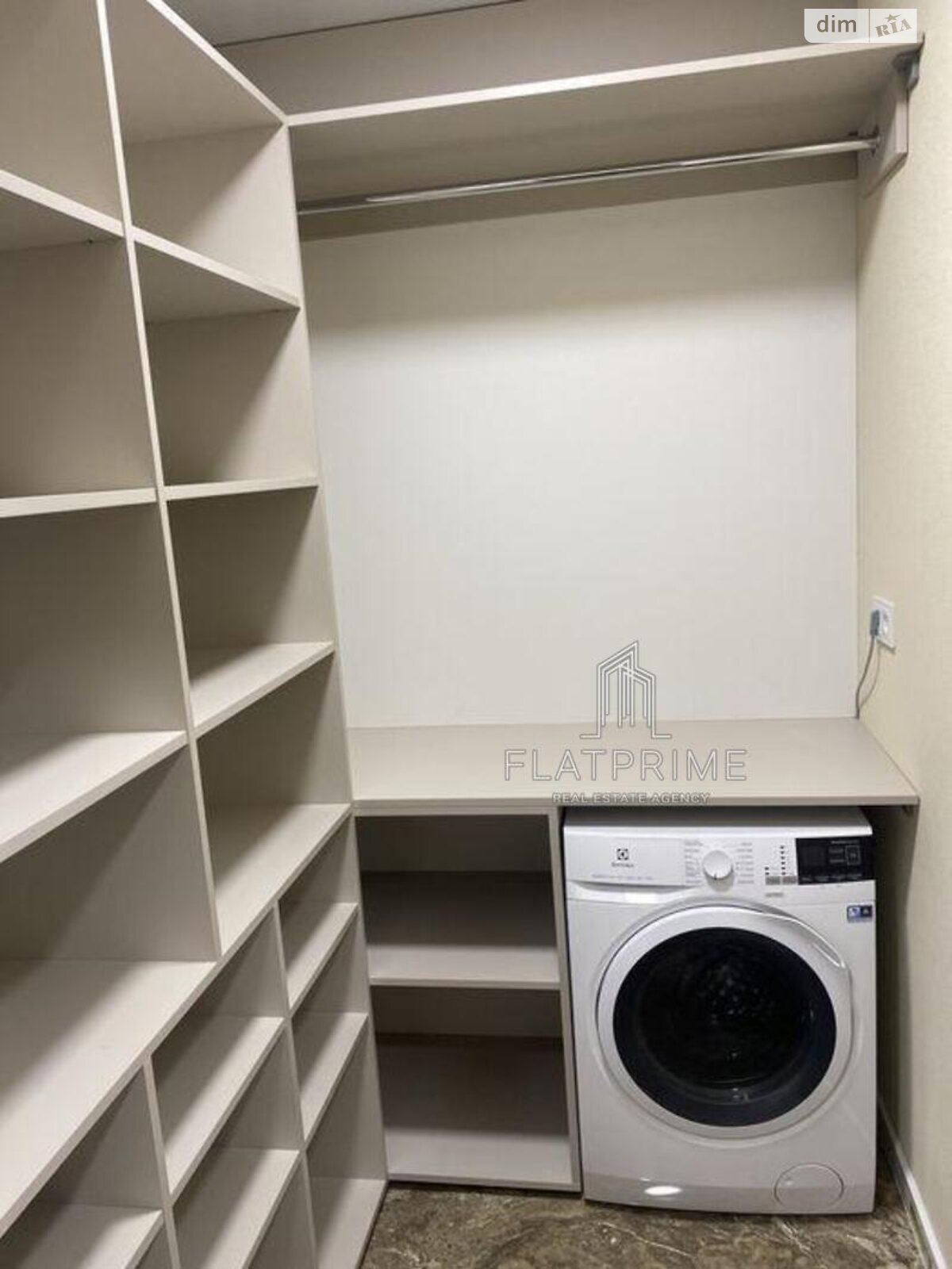 Продаж двокімнатної квартири в Києві, на вул. Віктора Некрасова 10, кв. 40, район Подільський фото 1 Продаж двокімнатної квартири в Києві, на вул. Віктора Некрасова 10, кв. 40, район Подільський фото 1
