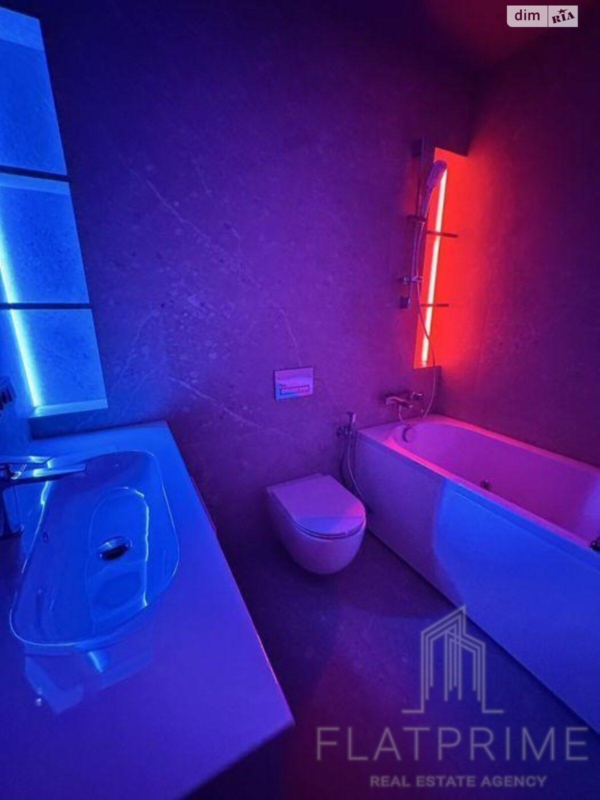 Продаж трикімнатної квартири в Києві, на вул. Віктора Некрасова 12А, район Подільський фото 1 Продаж трикімнатної квартири в Києві, на вул. Віктора Некрасова 12А, район Подільський фото 1