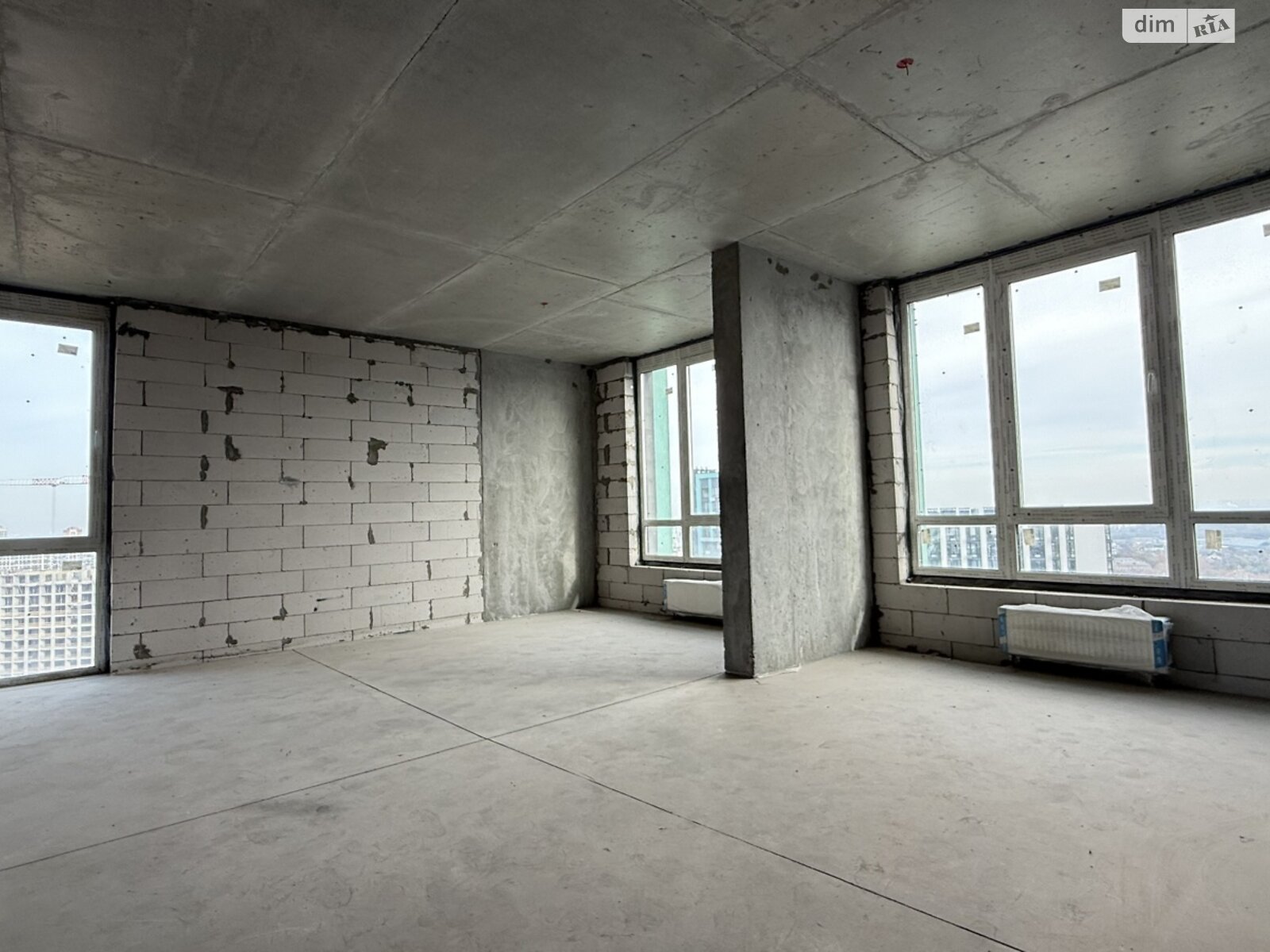 Продажа четырехкомнатной квартиры в Киеве, на ул. Виктора Некрасова 8, район Подольский фото 1