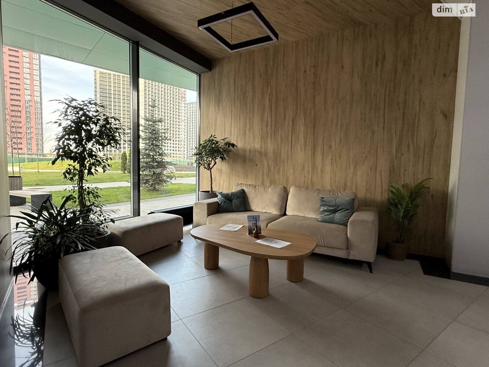 Продажа четырехкомнатной квартиры в Киеве, на ул. Виктора Некрасова 8, район Подольский фото 1