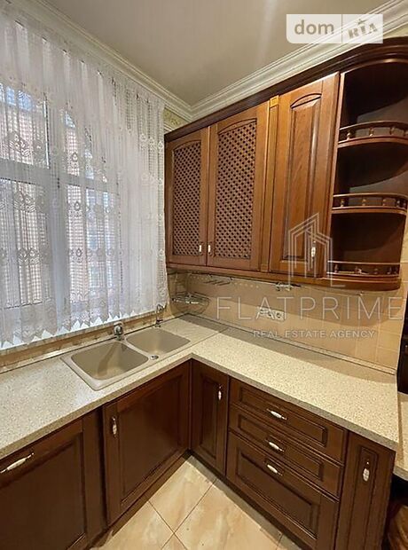 Продажа шестикомнатной квартиры в Киеве, на ул. Волосская 50\38 район Подольский фото 1 Продажа шестикомнатной квартиры в Киеве, на ул. Волосская 50\38 район Подольский фото 1