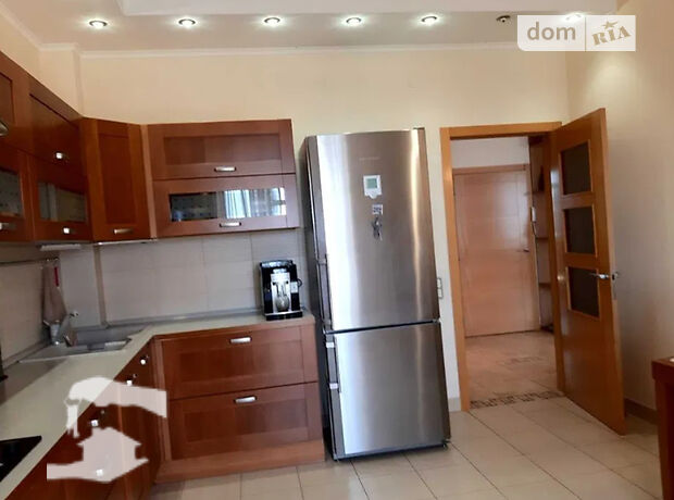 Продажа пятикомнатной квартиры в Киеве, на ул. Волосская 51/27 район Подольский фото 1 Продажа пятикомнатной квартиры в Киеве, на ул. Волосская 51/27 район Подольский фото 1