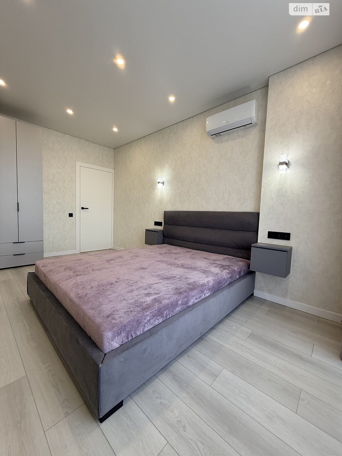 Продаж двокімнатної квартири в Києві, на вул. Всеволода Змієнка 19, район Подільський фото 1 Продаж двокімнатної квартири в Києві, на вул. Всеволода Змієнка 19, район Подільський фото 1