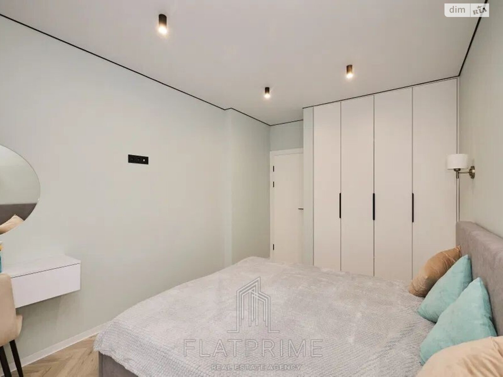 Продажа двухкомнатной квартиры в Киеве, на ул. Всеволода Змиенко 34/21, район Подольский фото 1