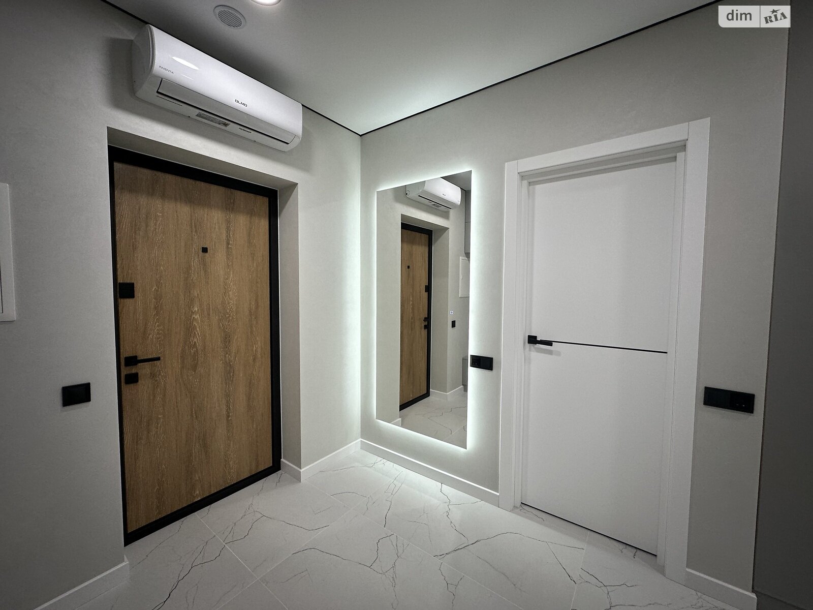 Продажа однокомнатной квартиры в Киеве, на ул. Всеволода Змиенко 34/21, кв. 130, район Подольский фото 1