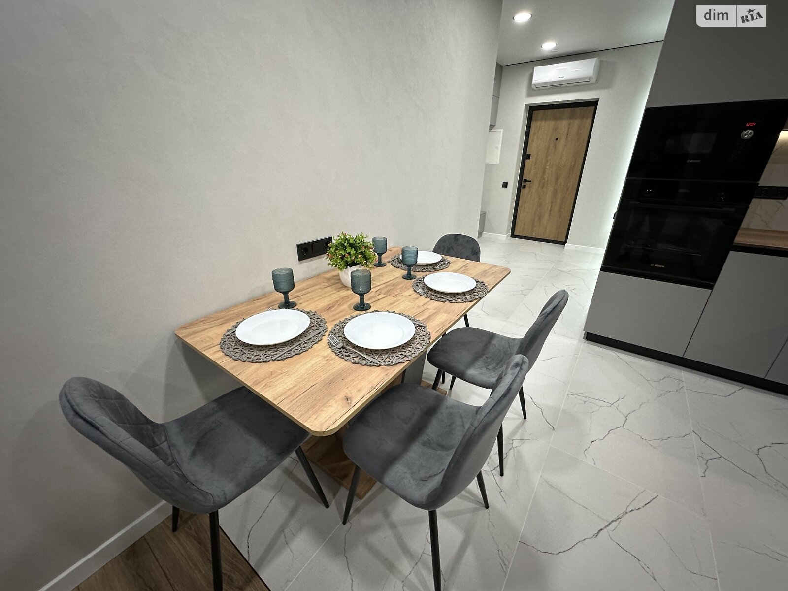 Продажа однокомнатной квартиры в Киеве, на ул. Всеволода Змиенко 34/21, кв. 130, район Подольский фото 1