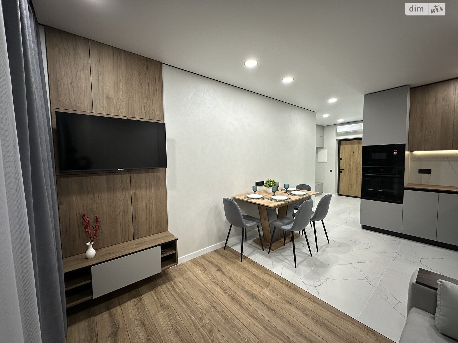 Продажа однокомнатной квартиры в Киеве, на ул. Всеволода Змиенко 34/21, кв. 130, район Подольский фото 1