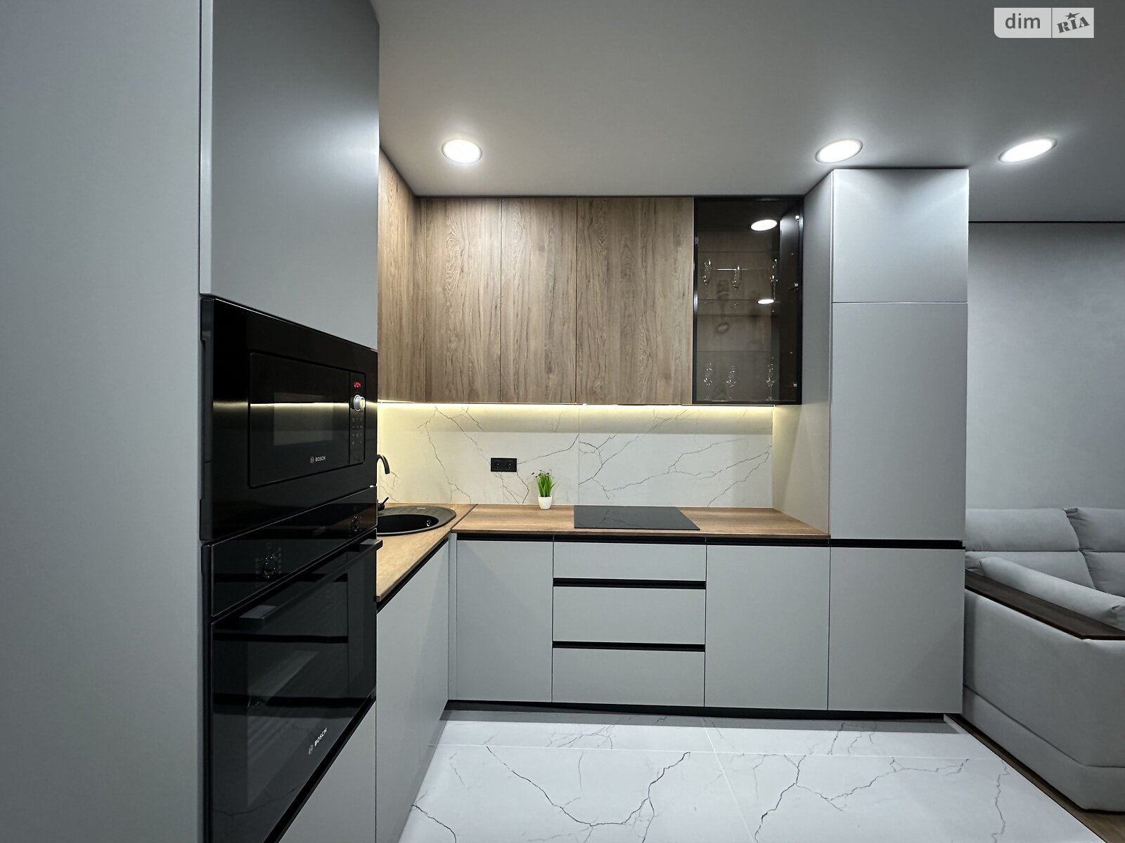 Продажа однокомнатной квартиры в Киеве, на ул. Всеволода Змиенко 34/21, кв. 130, район Подольский фото 1