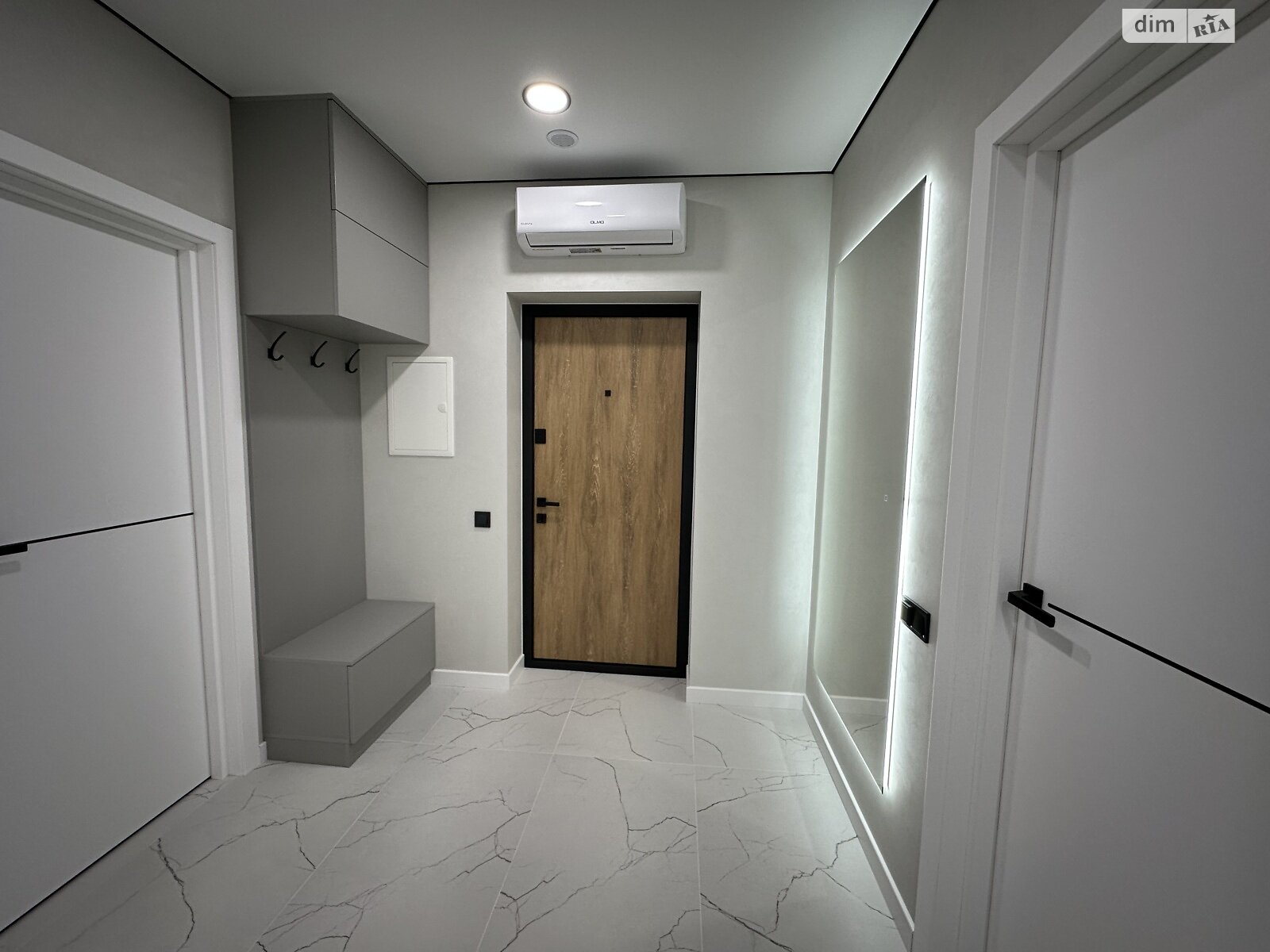 Продажа однокомнатной квартиры в Киеве, на ул. Всеволода Змиенко 34/21, кв. 130, район Подольский фото 1