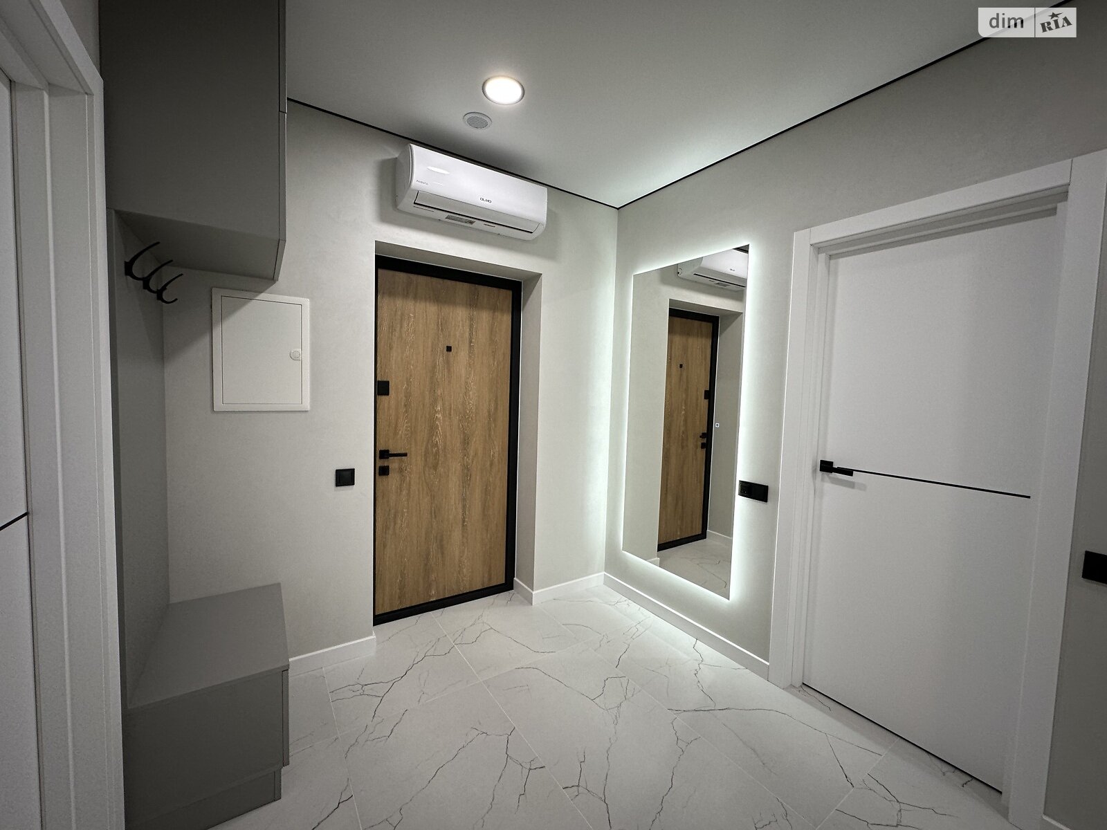 Продажа однокомнатной квартиры в Киеве, на ул. Всеволода Змиенко 34/21, кв. 130, район Подольский фото 1