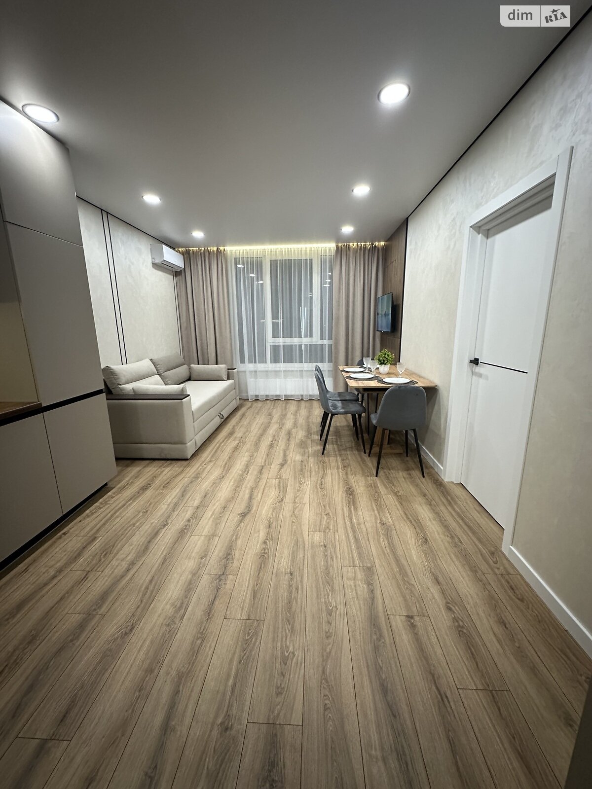 Продажа однокомнатной квартиры в Киеве, на ул. Всеволода Змиенко 34/21, кв. 199, район Подольский фото 1