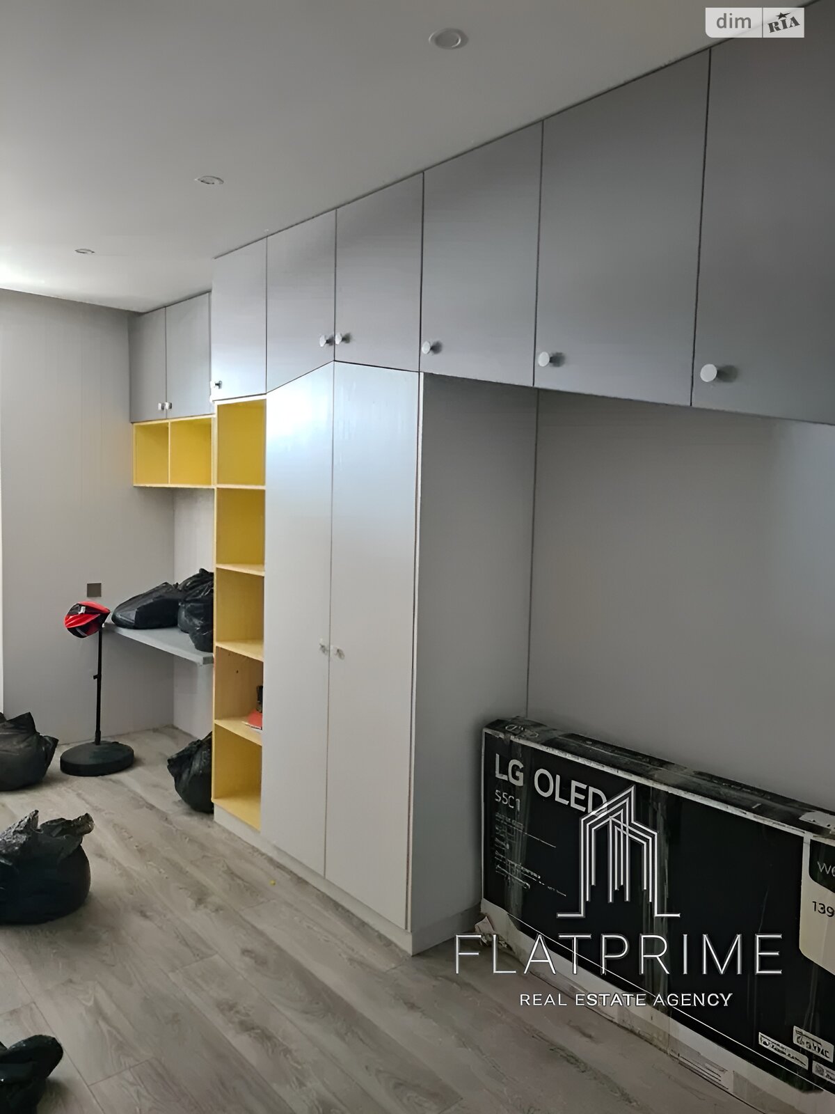 Продаж п`ятикімнатної квартири в Києві, на вул. Замковецька 88А, район Подільський фото 1 Продаж п`ятикімнатної квартири в Києві, на вул. Замковецька 88А, район Подільський фото 1