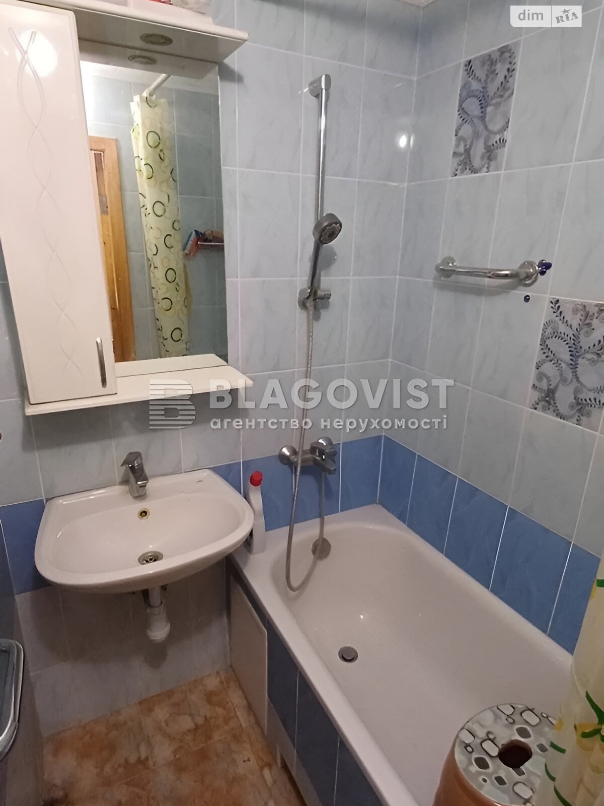 Продаж двокімнатної квартири в Києві, на вул. Половецька 14А, фото 1 Продаж двокімнатної квартири в Києві, на вул. Половецька 14А, фото 1
