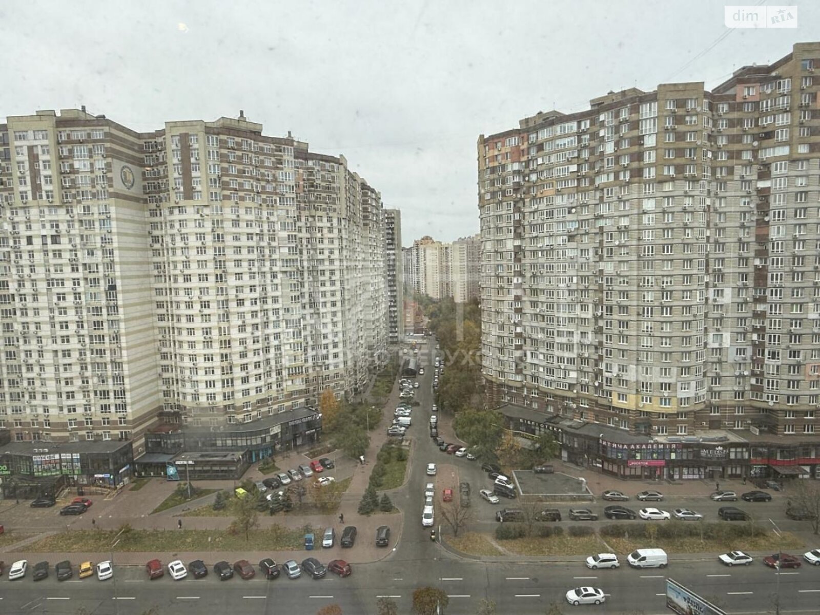 Продаж трикімнатної квартири в Києві, на вул. Ахматової Анни 31, район Позняки фото 1 Продаж трикімнатної квартири в Києві, на вул. Ахматової Анни 31, район Позняки фото 1
