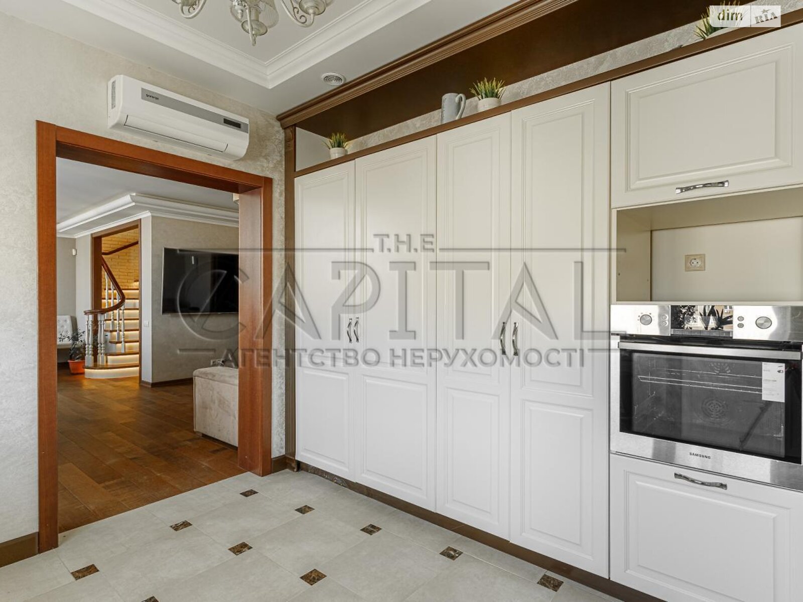 Продажа четырехкомнатной квартиры в Киеве, на ул. Анны Ахматовой 22, район Позняки фото 1 Продажа четырехкомнатной квартиры в Киеве, на ул. Анны Ахматовой 22, район Позняки фото 1