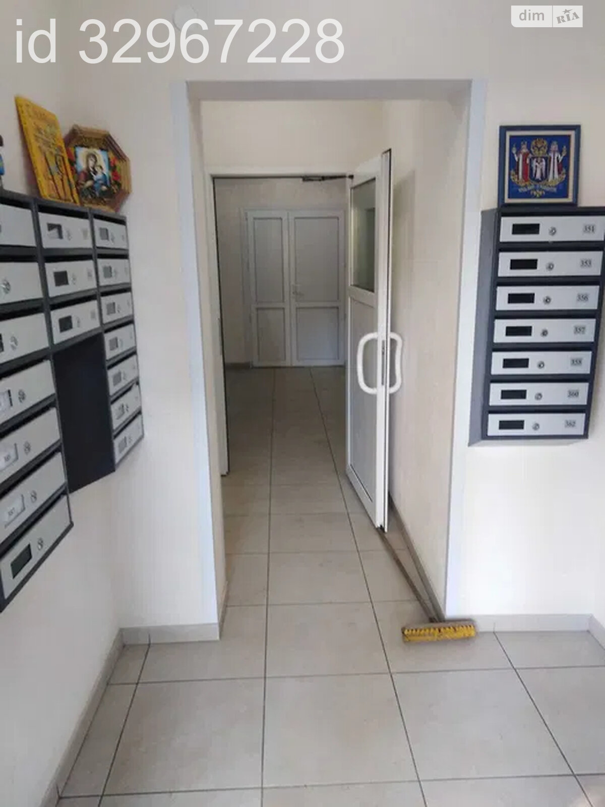 Продажа трехкомнатной квартиры в Киеве, на ул. Анны Ахматовой 43, район Позняки фото 1 Продажа трехкомнатной квартиры в Киеве, на ул. Анны Ахматовой 43, район Позняки фото 1
