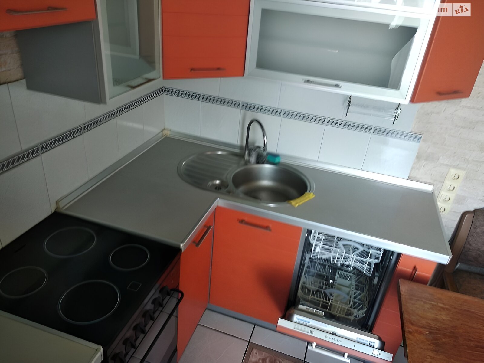 Продаж трикімнатної квартири в Києві, на вул. Ахматової Анни 19, район Позняки фото 1 Продаж трикімнатної квартири в Києві, на вул. Ахматової Анни 19, район Позняки фото 1