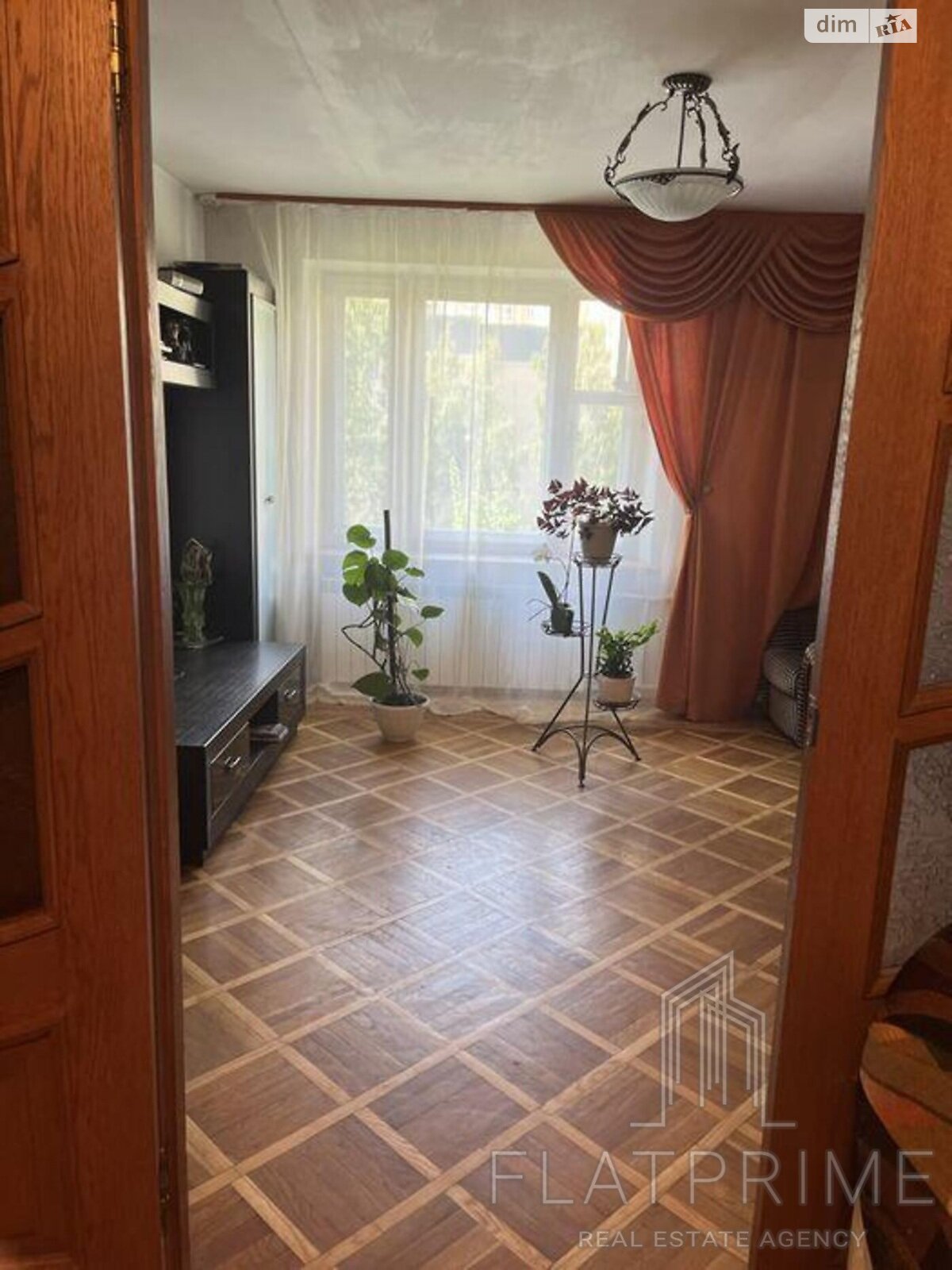 Продажа трехкомнатной квартиры в Киеве, на ул. Анны Ахматовой 3А, район Позняки фото 1 Продажа трехкомнатной квартиры в Киеве, на ул. Анны Ахматовой 3А, район Позняки фото 1