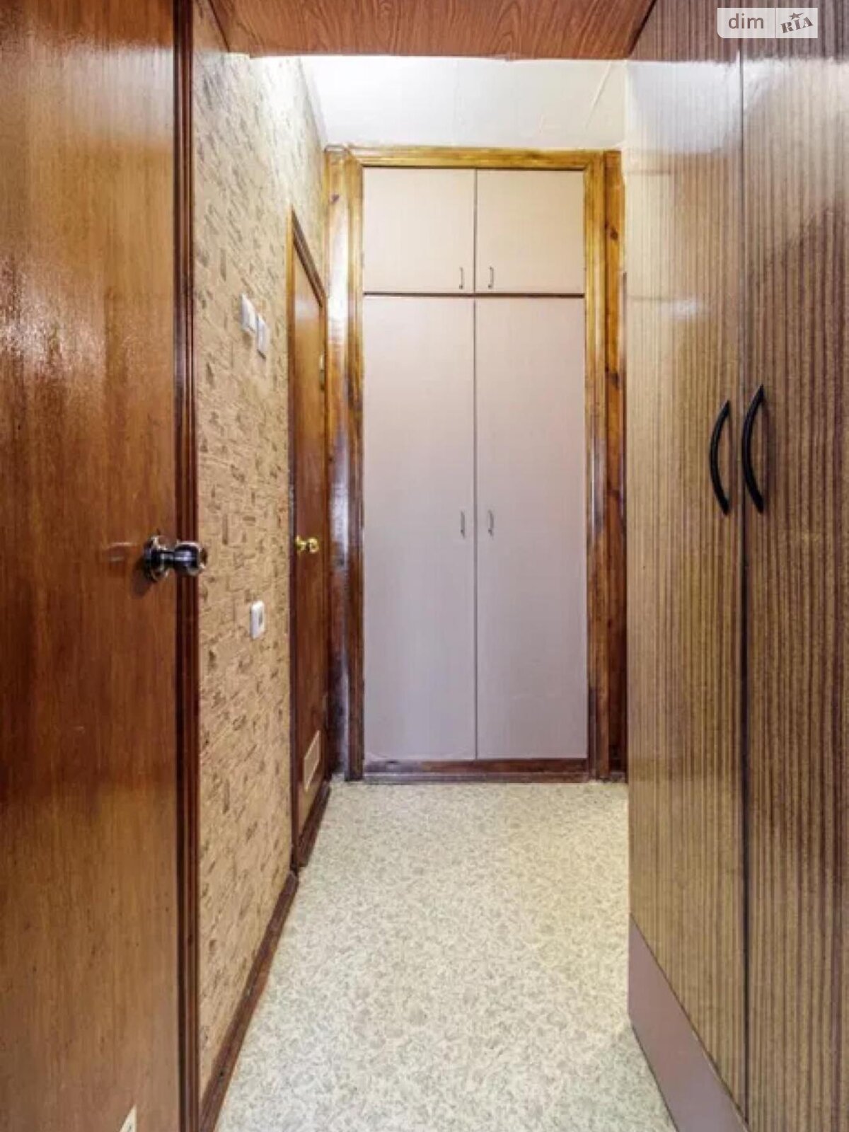 Продажа трехкомнатной квартиры в Киеве, на ул. Анны Ахматовой 16В, район Позняки фото 1 Продажа трехкомнатной квартиры в Киеве, на ул. Анны Ахматовой 16В, район Позняки фото 1